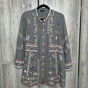 Tolani Embroidered Tunic Top Bohemian Artsy Peasant